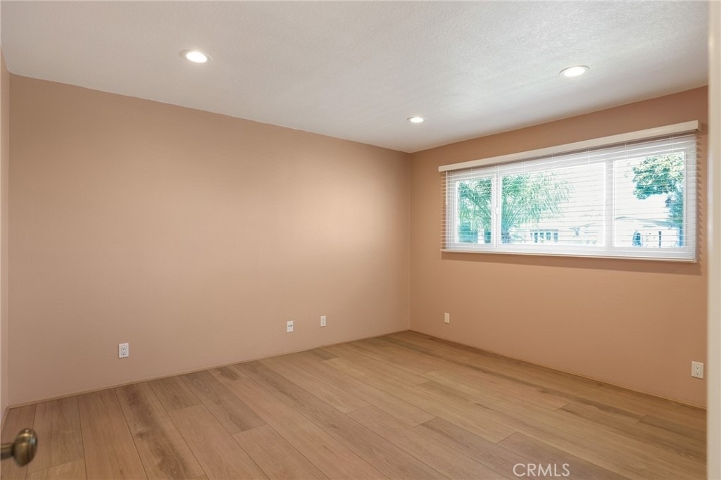 2528 Bowdoin Place - Photo 16