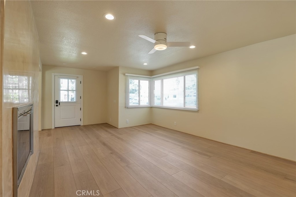 2528 Bowdoin Place - Photo 6