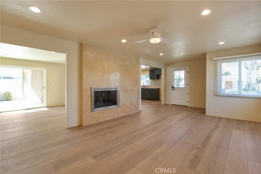 2528 Bowdoin Place - Photo 3