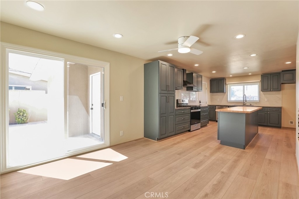 2528 Bowdoin Place - Photo 11
