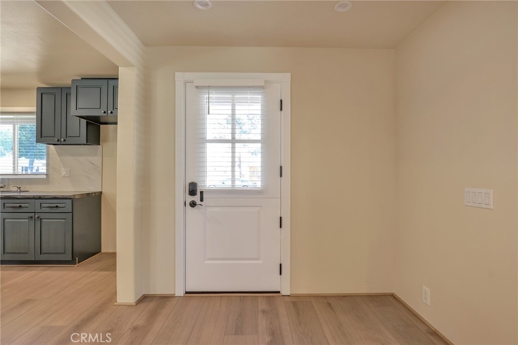 2528 Bowdoin Place - Photo 5