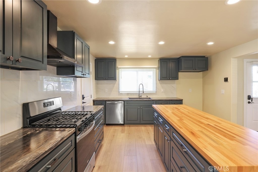 2528 Bowdoin Place - Photo 12