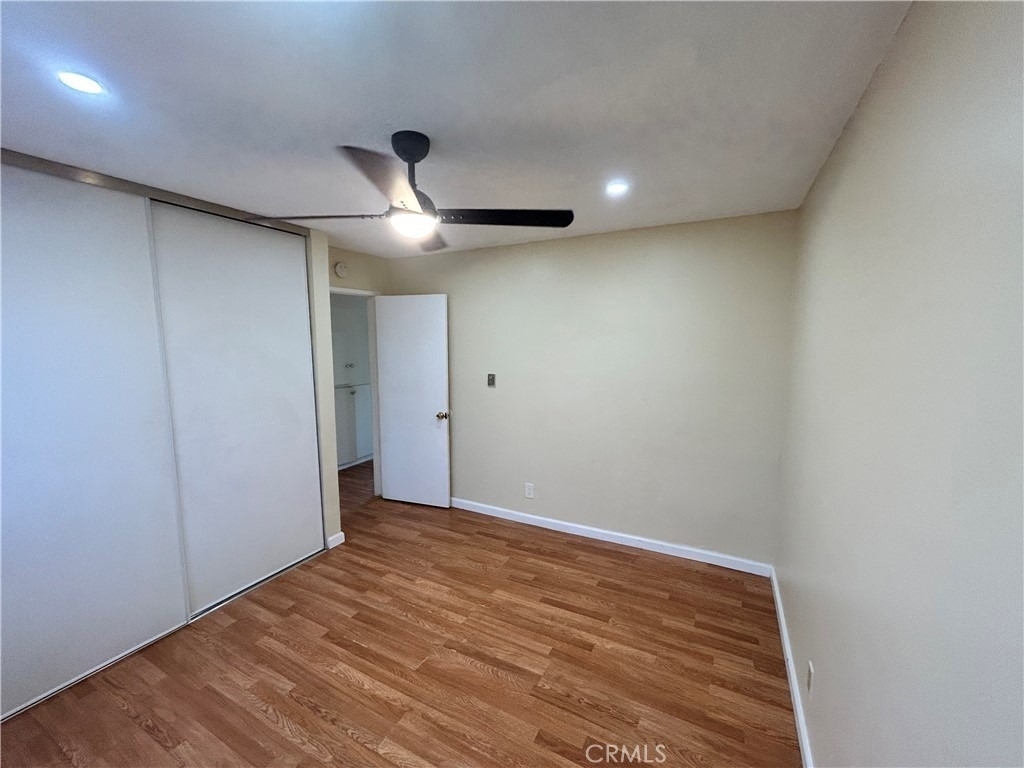 737 E 5th - Photo 4