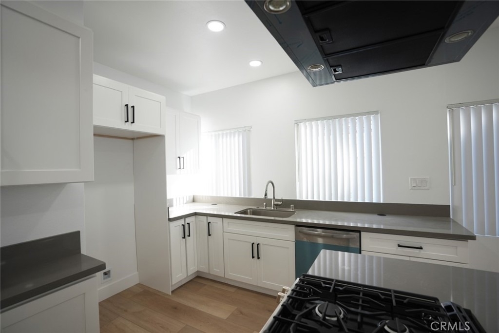 3627 E 4th - Photo 4