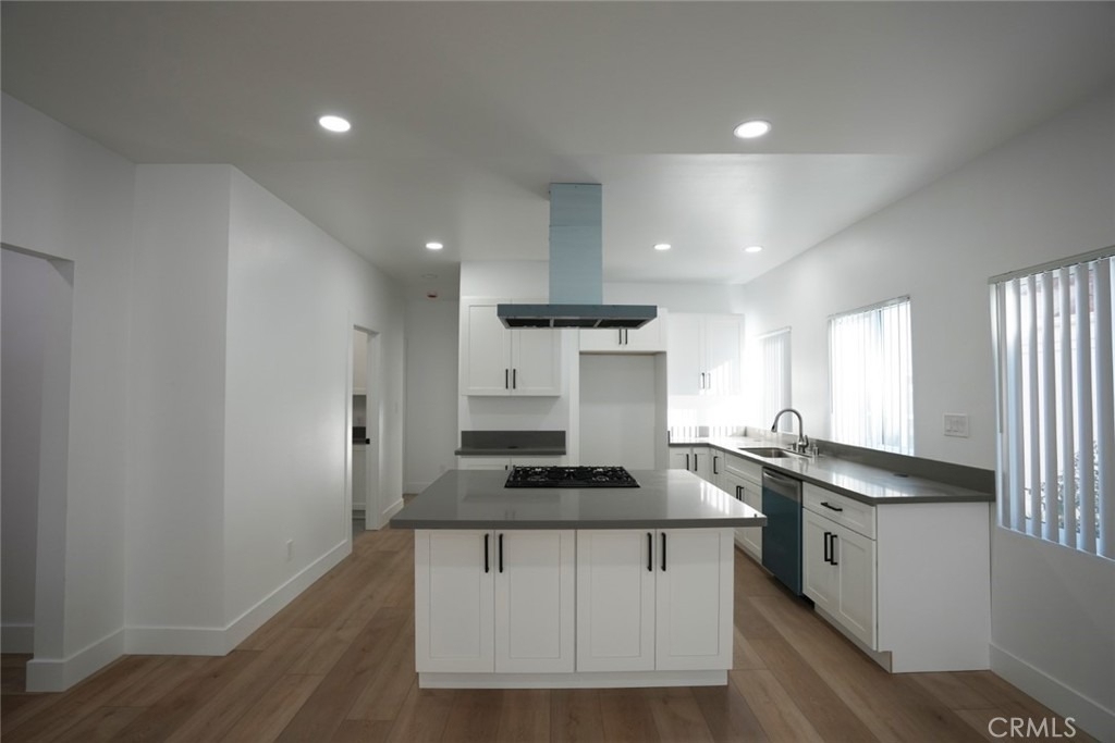 3627 E 4th - Photo 2