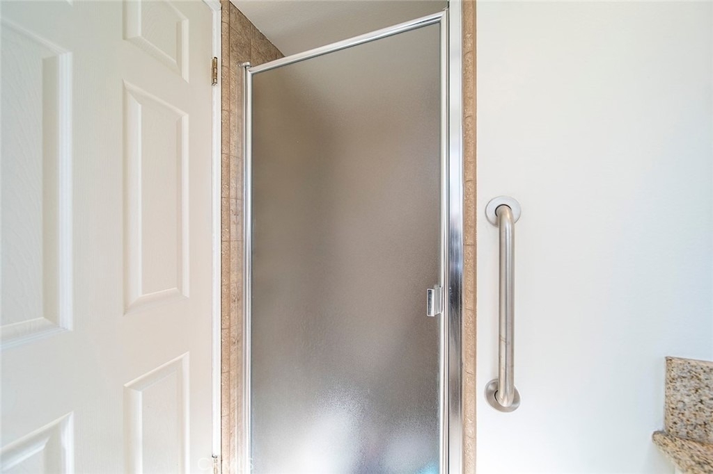 9102 Warfield - Photo 23