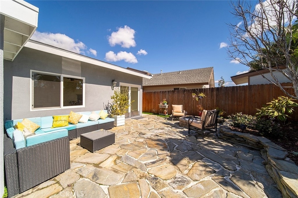 9102 Warfield - Photo 43