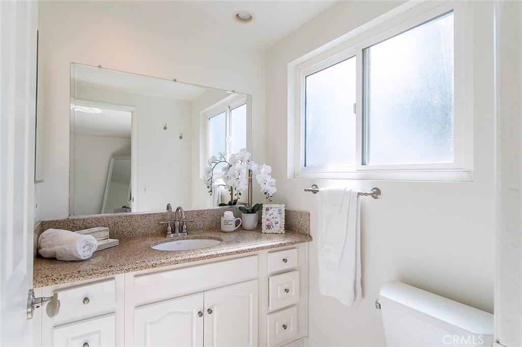 9102 Warfield - Photo 22