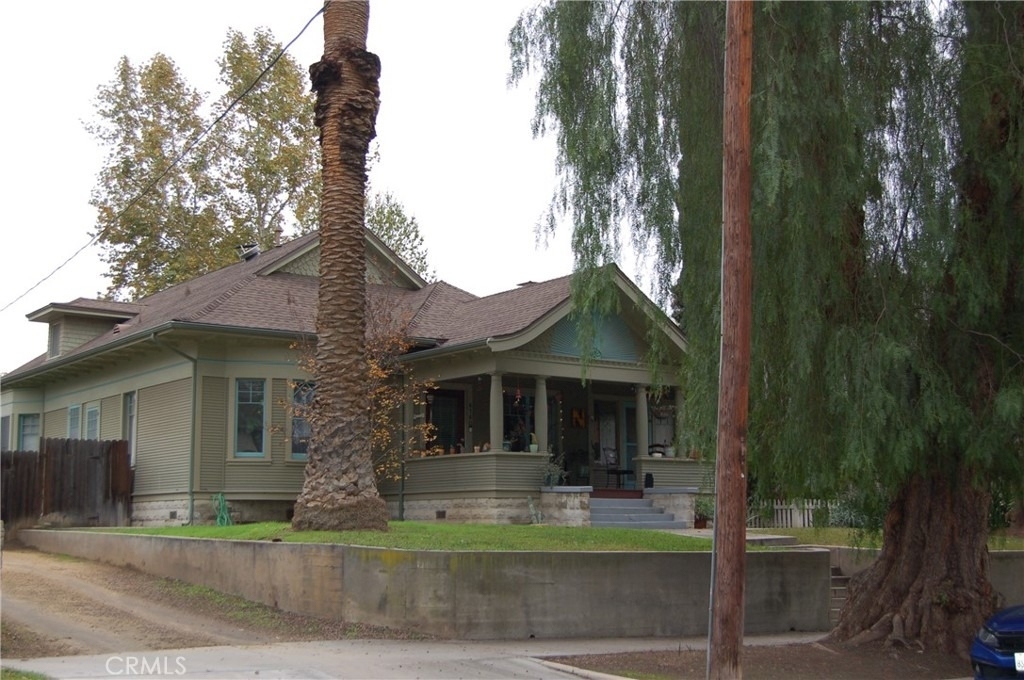 4162 Chestnut Street - Photo 1