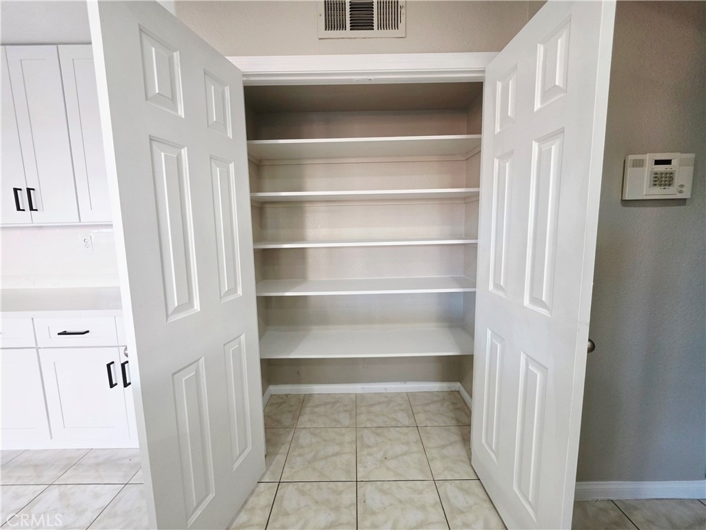 1068 Nighthawk Place - Photo 4