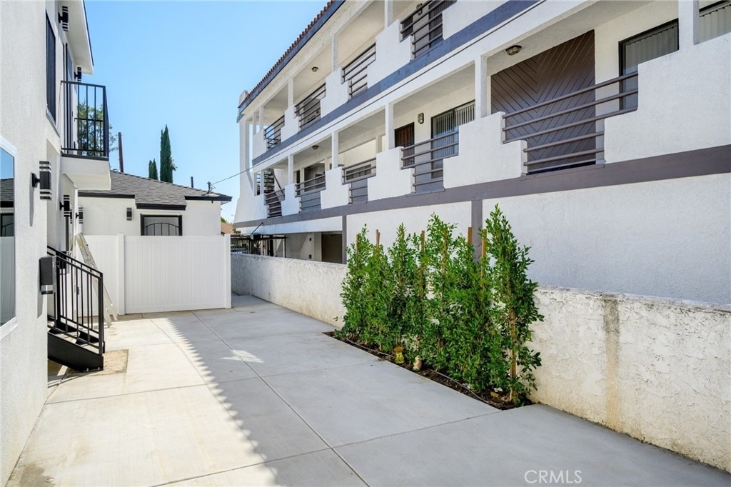 1025 Linden Avenue - Photo 17