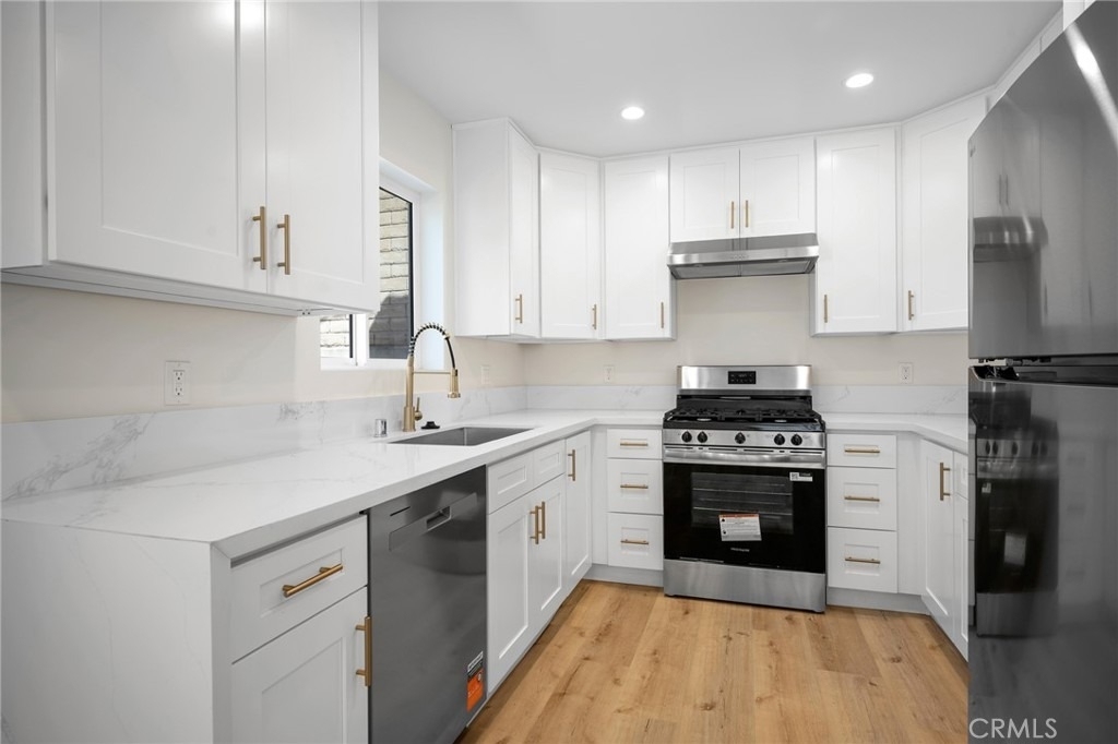 1025 Linden Avenue - Photo 7