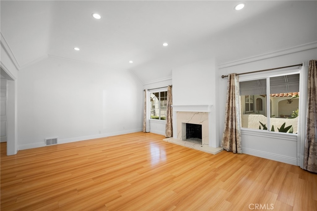 1020 Olmsted - Photo 4