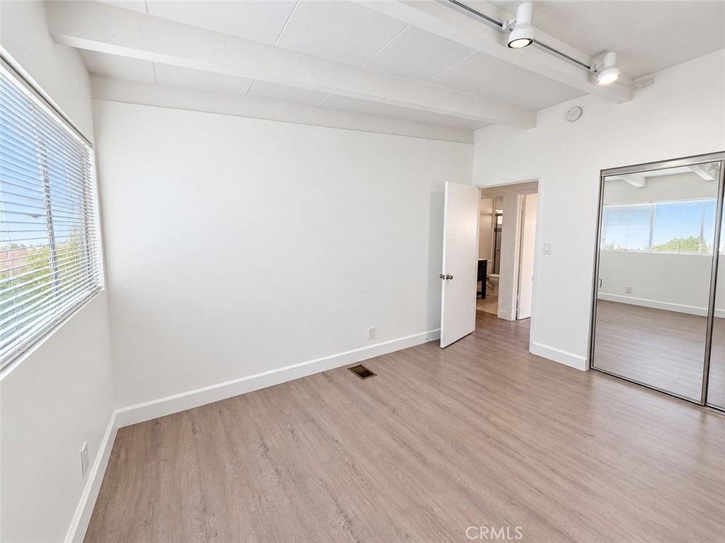 2029 Barnett - Photo 7