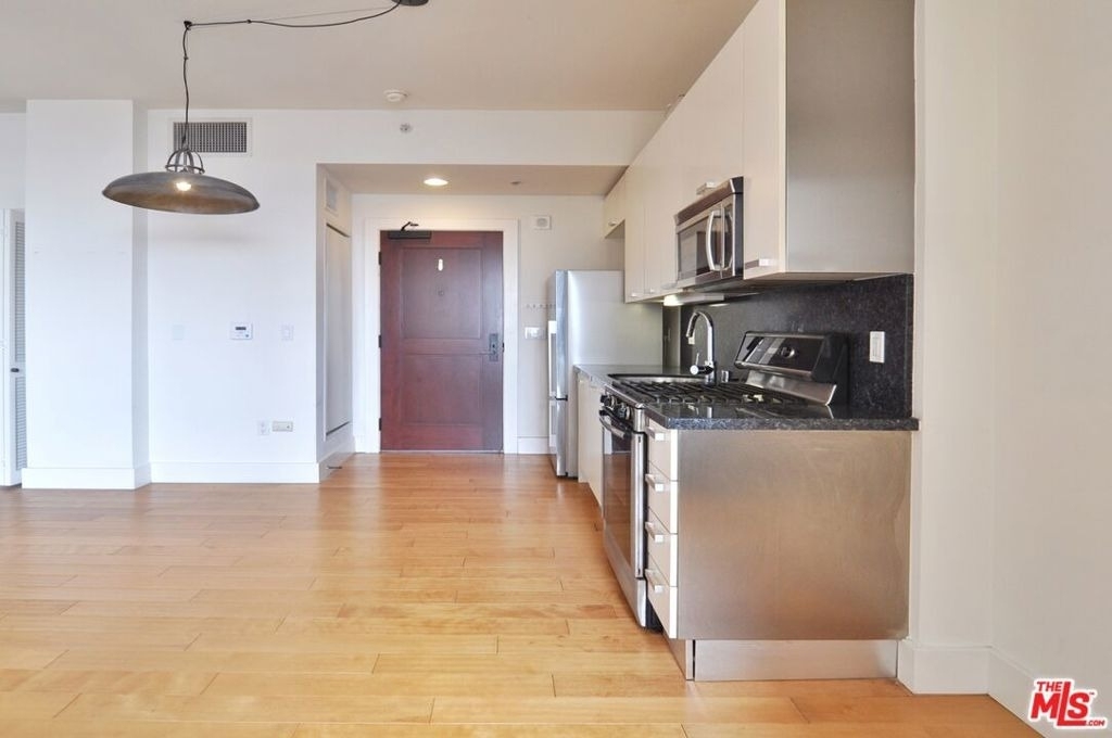 460 S Spring Street - Photo 21