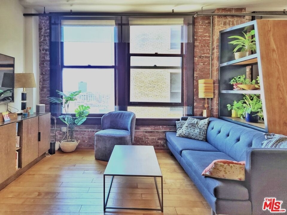 460 S Spring Street - Photo 6