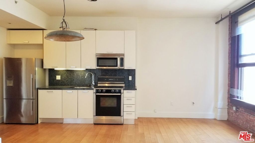 460 S Spring Street - Photo 5