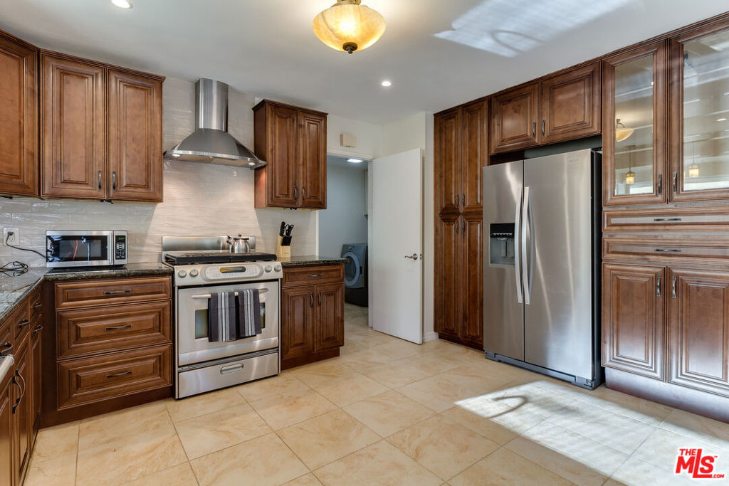 23907 Mobile Street - Photo 11