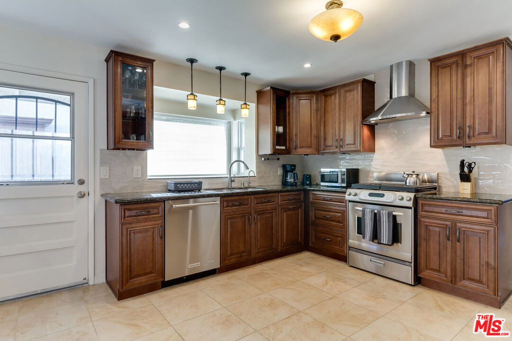 23907 Mobile Street - Photo 10