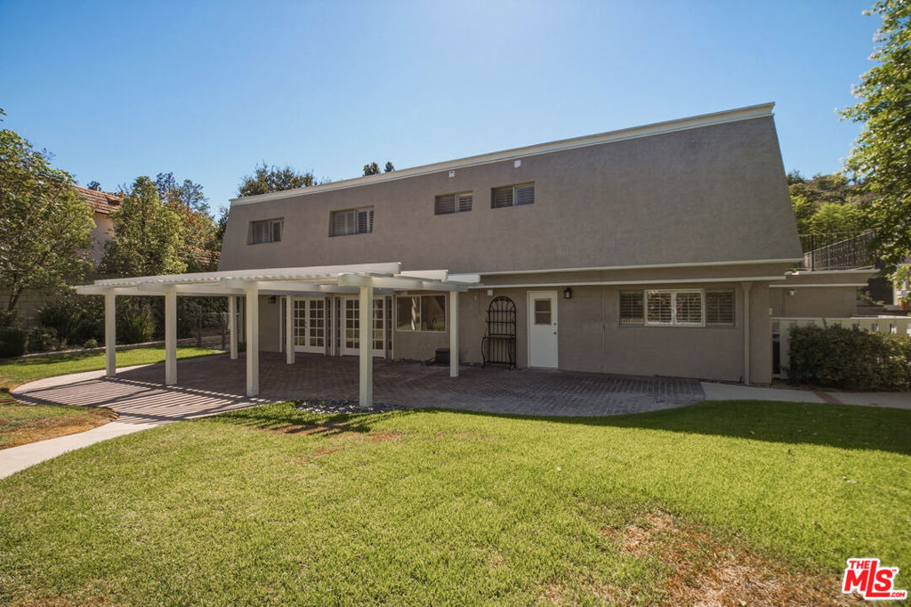 22777 Brenford Street - Photo 51