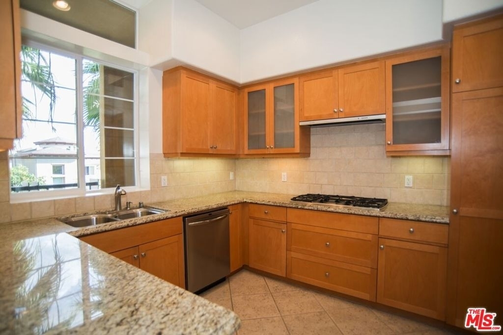 5831 Seawalk Drive - Photo 2