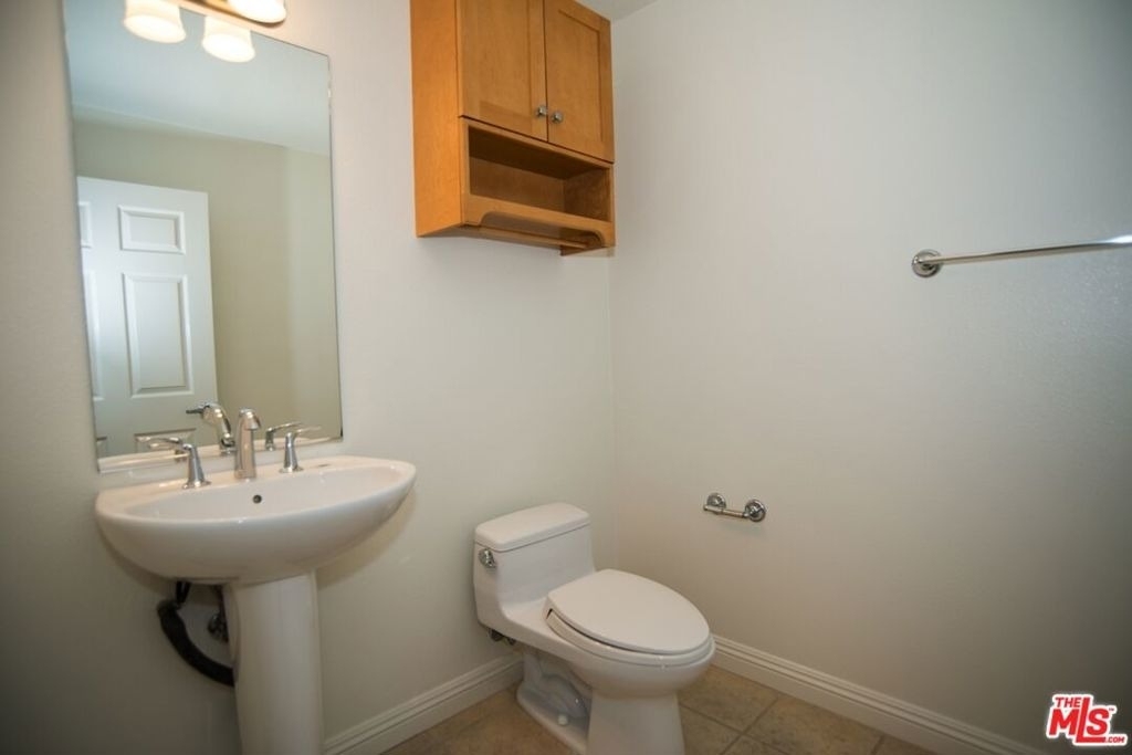 5831 Seawalk Drive - Photo 10