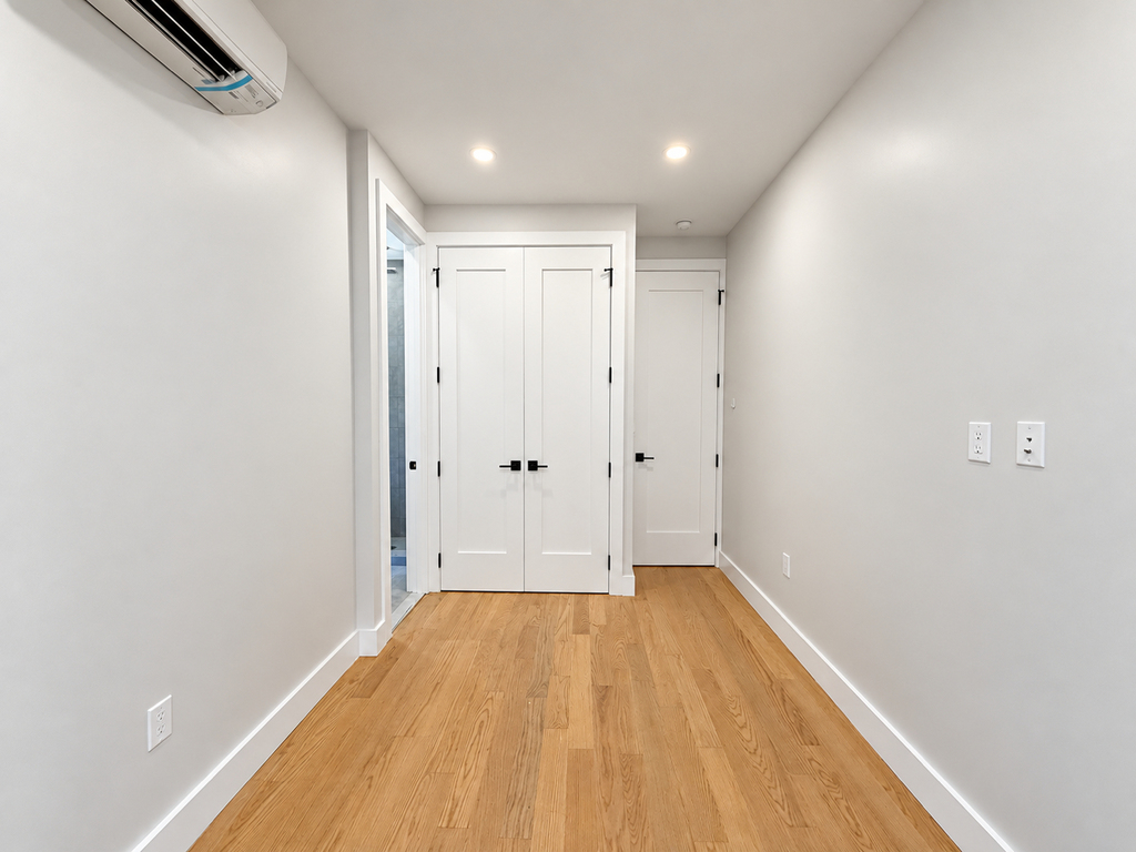 62-13 Catalpa Avenue - Photo 8