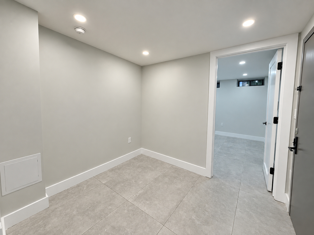 62-13 Catalpa Avenue - Photo 16
