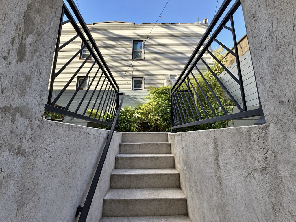 62-13 Catalpa Avenue - Photo 13