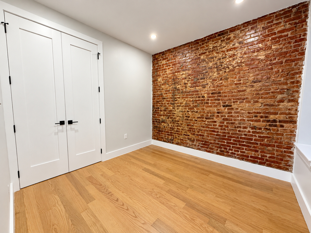 62-13 Catalpa Avenue - Photo 5