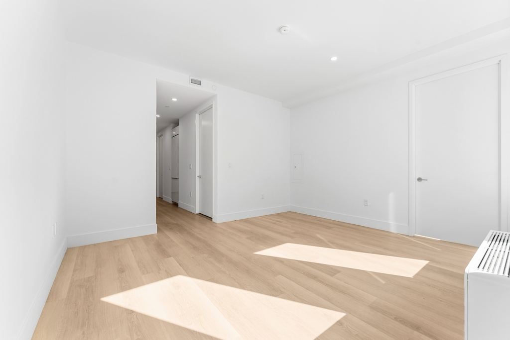 55 Broad Street - Photo 3