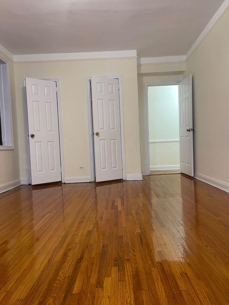 65-84 Booth Street - Photo 4