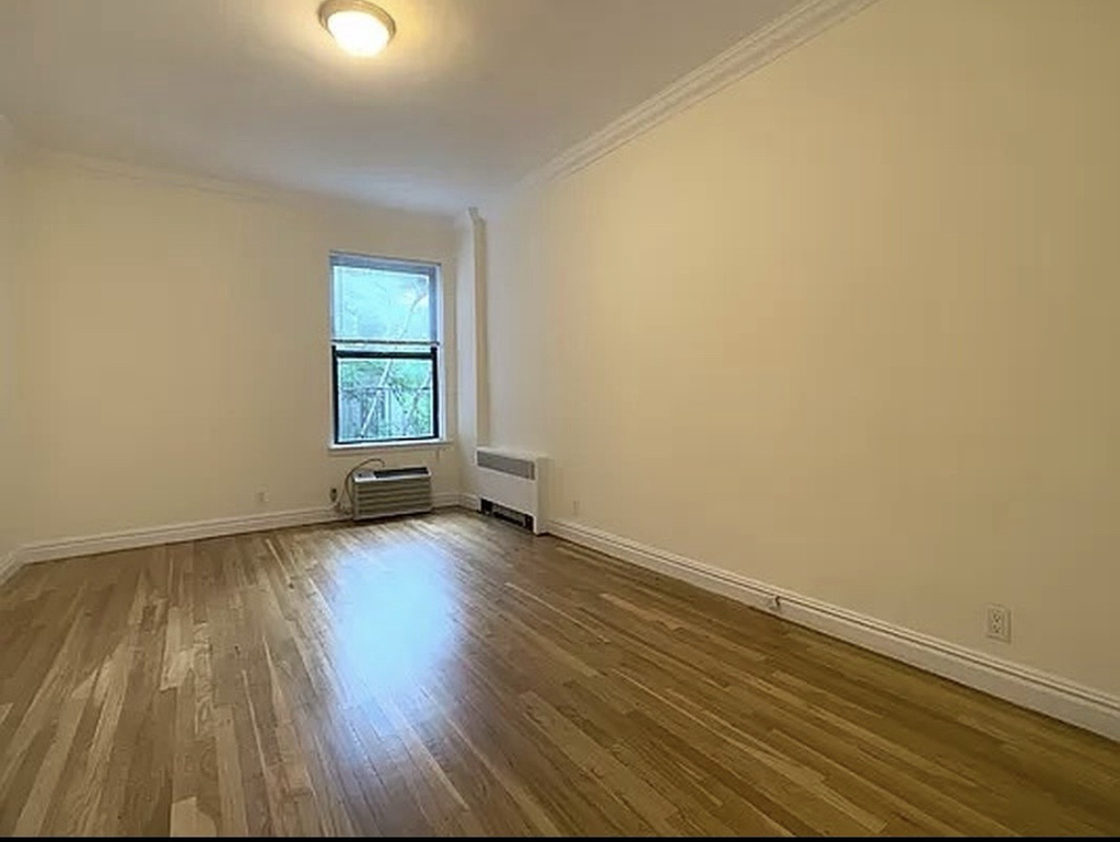  East 83rd Street - Photo 5