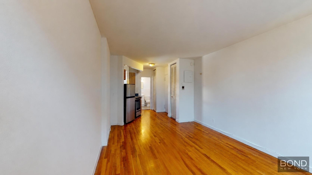 West 22nd Street - Photo 2