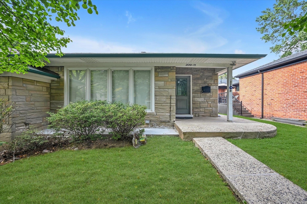 20911 85th Avenue - Photo 1