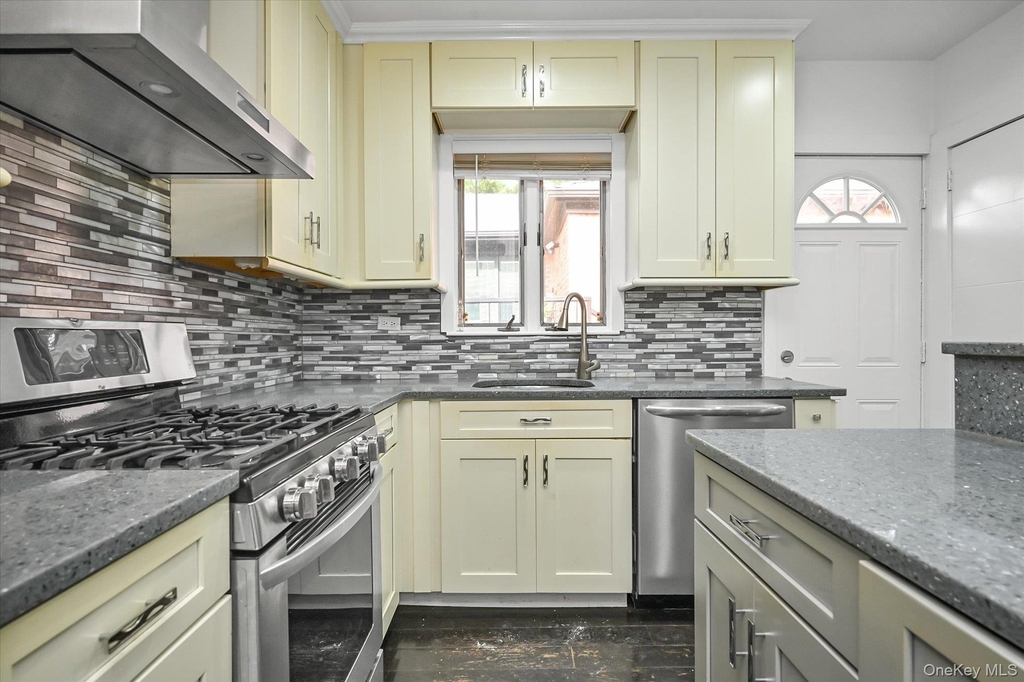 20911 85th Avenue - Photo 6