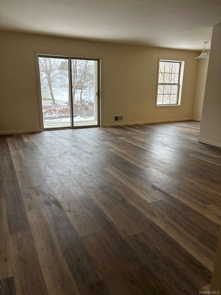 194 E Main Street - Photo 9