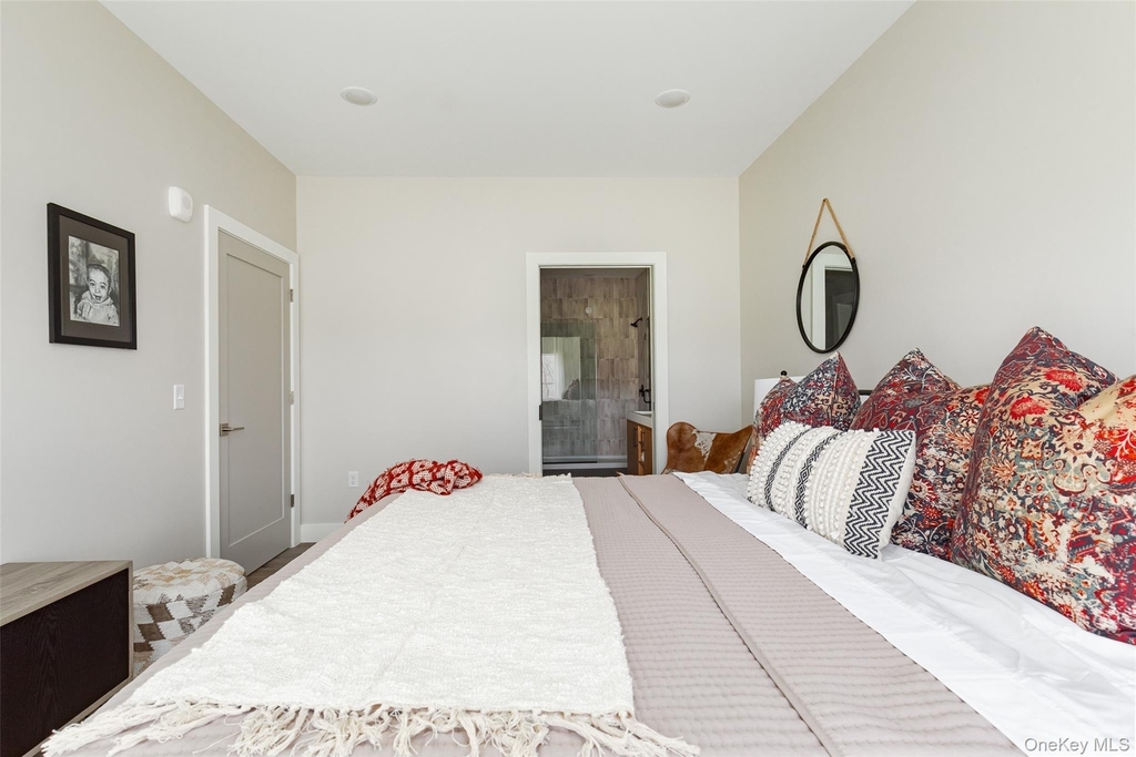6 Hudson West Drive - Photo 6