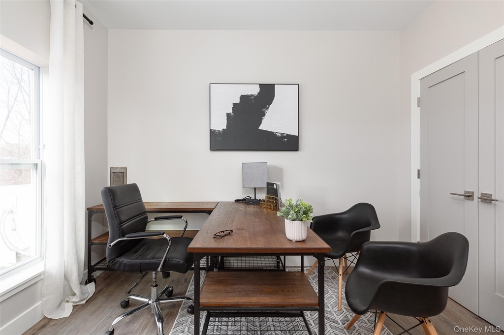 6 Hudson West Drive - Photo 8