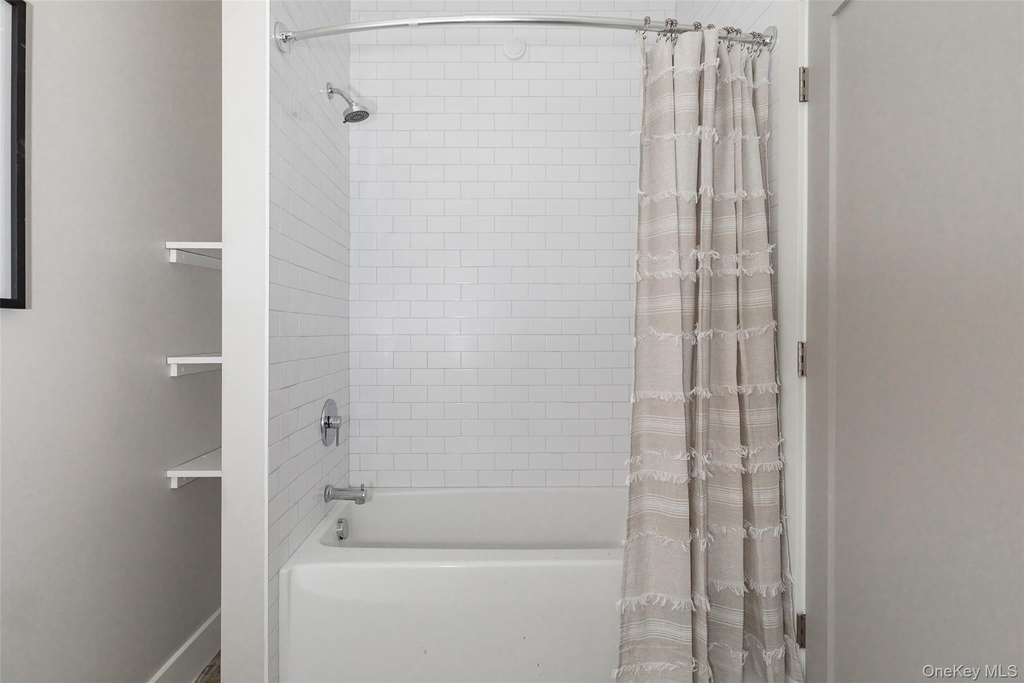 6 Hudson West Drive - Photo 10
