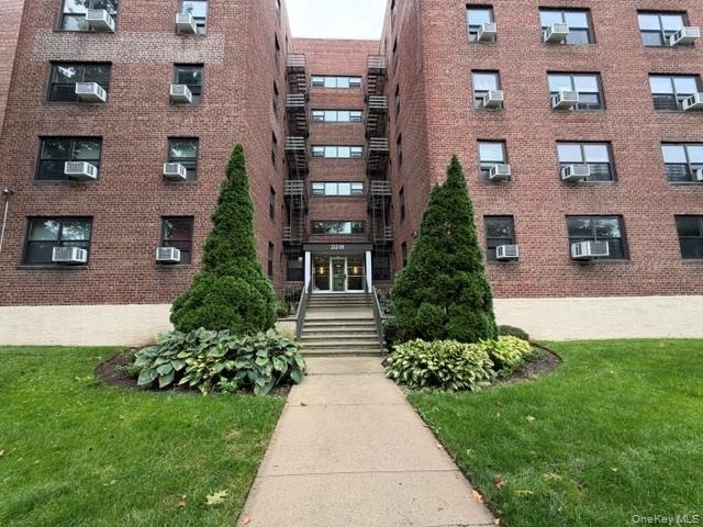 212-04 75th Avenue - Photo 17