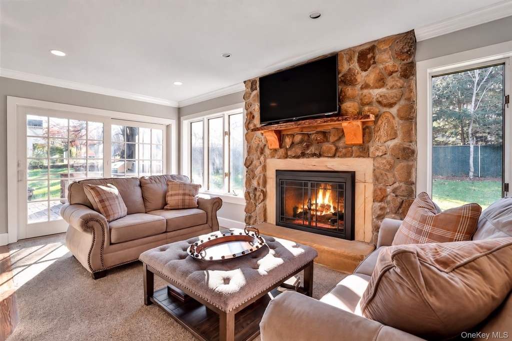 245 E Townline Road - Photo 8