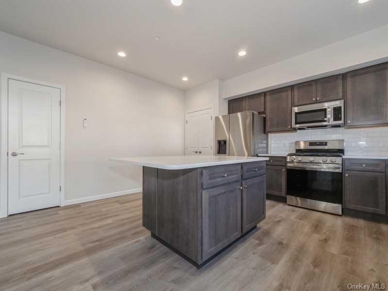 4 South Hills Way - Photo 3