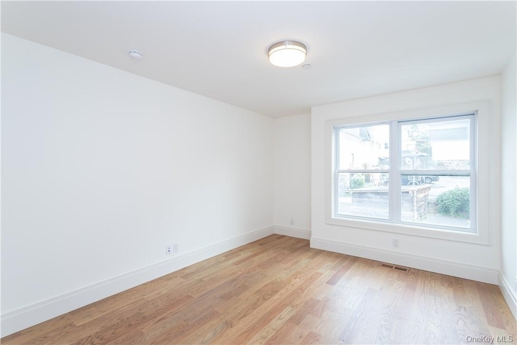 121 Fisher Avenue - Photo 10