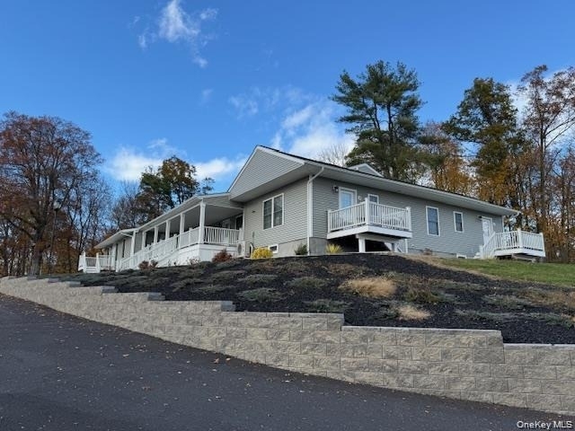 135 Cooper Road - Photo 0