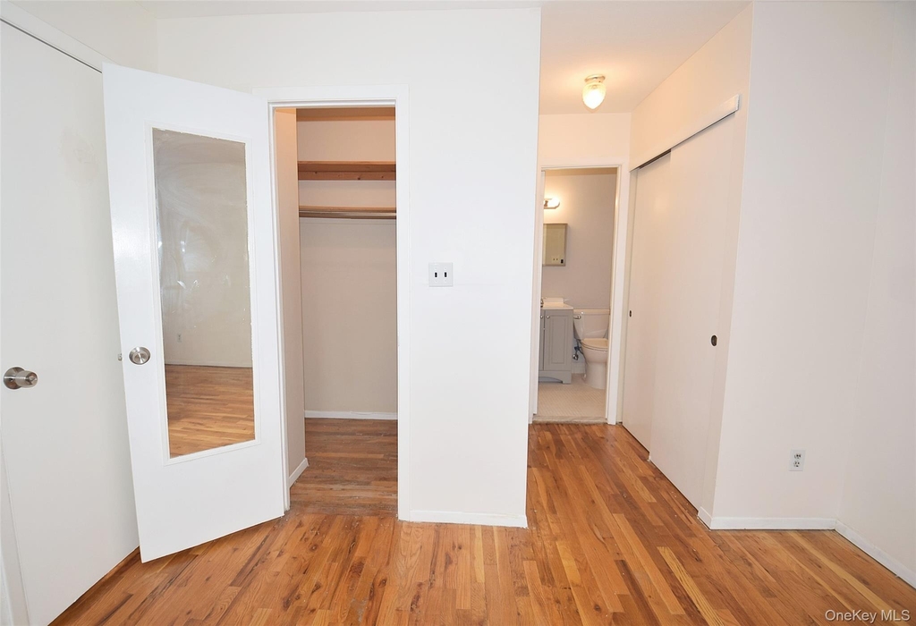 220-47 67 Ave - Photo 17