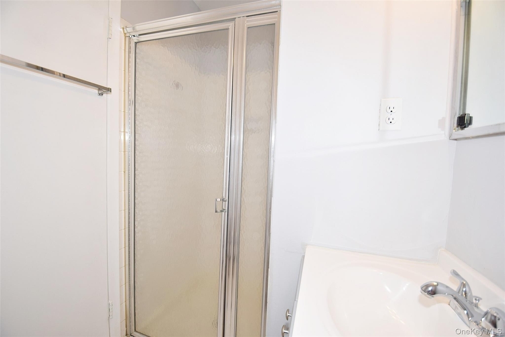 220-47 67 Ave - Photo 15