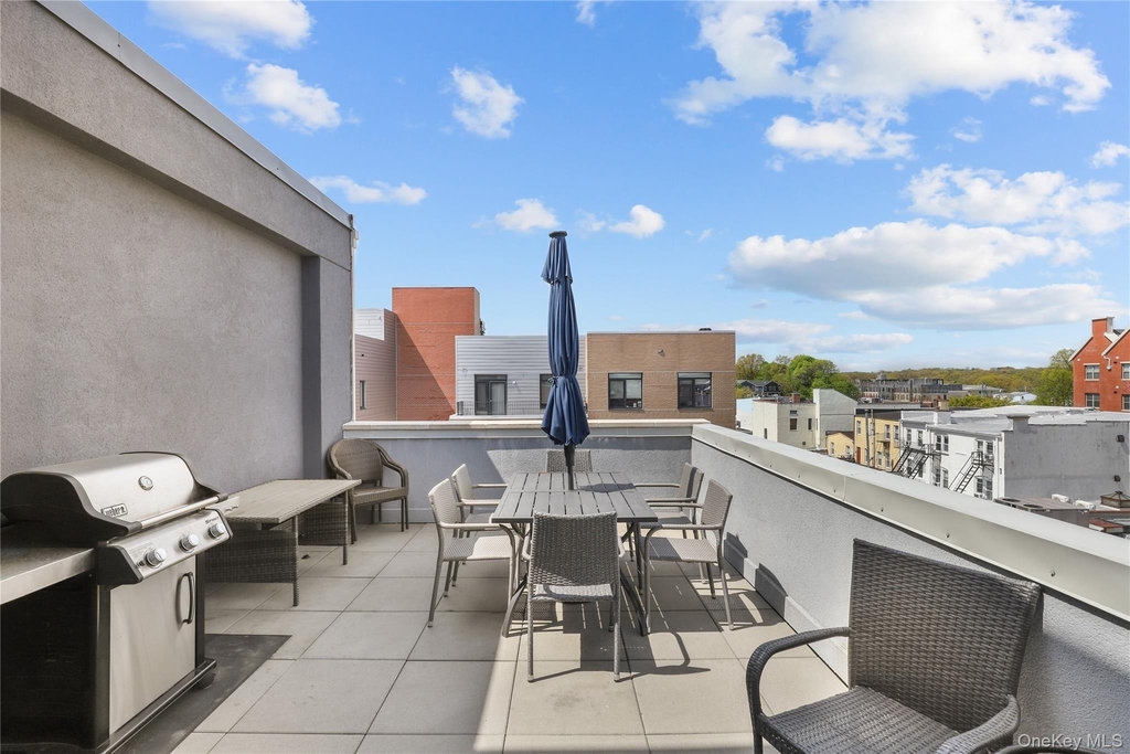 11 Purdy Street - Photo 15