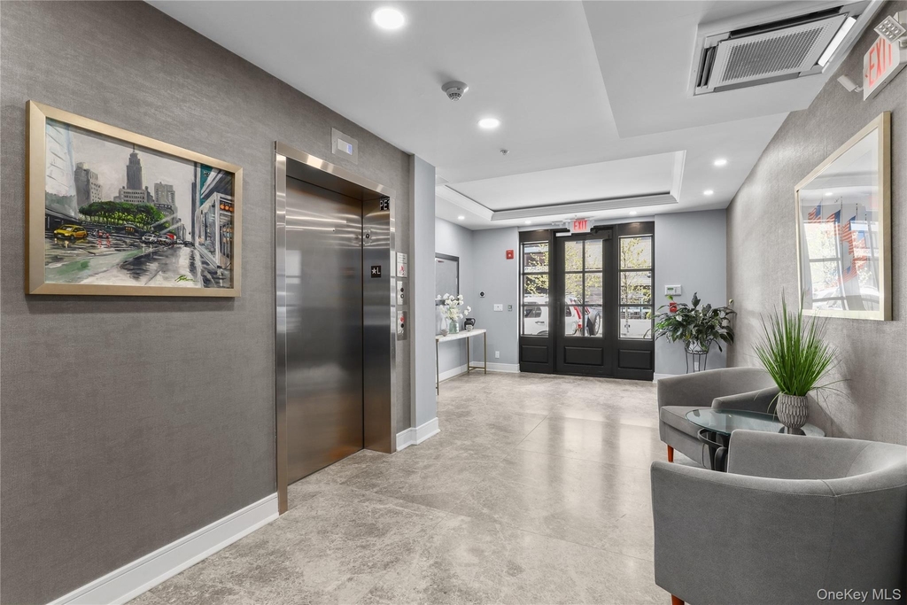 11 Purdy Street - Photo 17