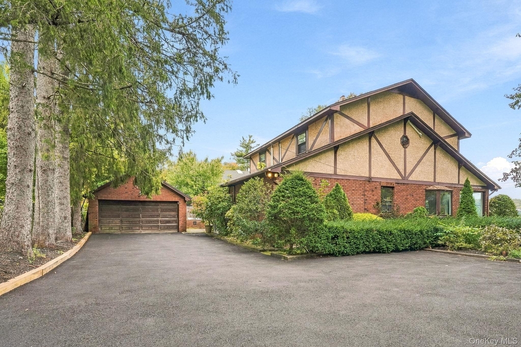 16 W Lake Boulevard - Photo 4